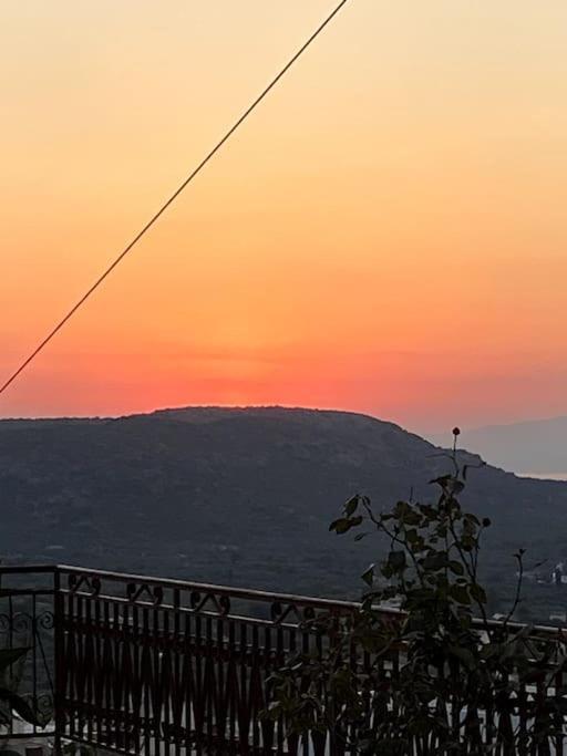 Villa Kamari-Cretan Style Apartment Κριτσά Εξωτερικό φωτογραφία